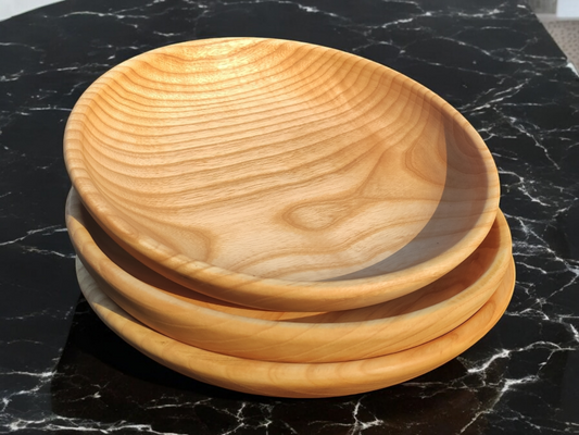 Assiette creuse en bois de frêne - 23 cm