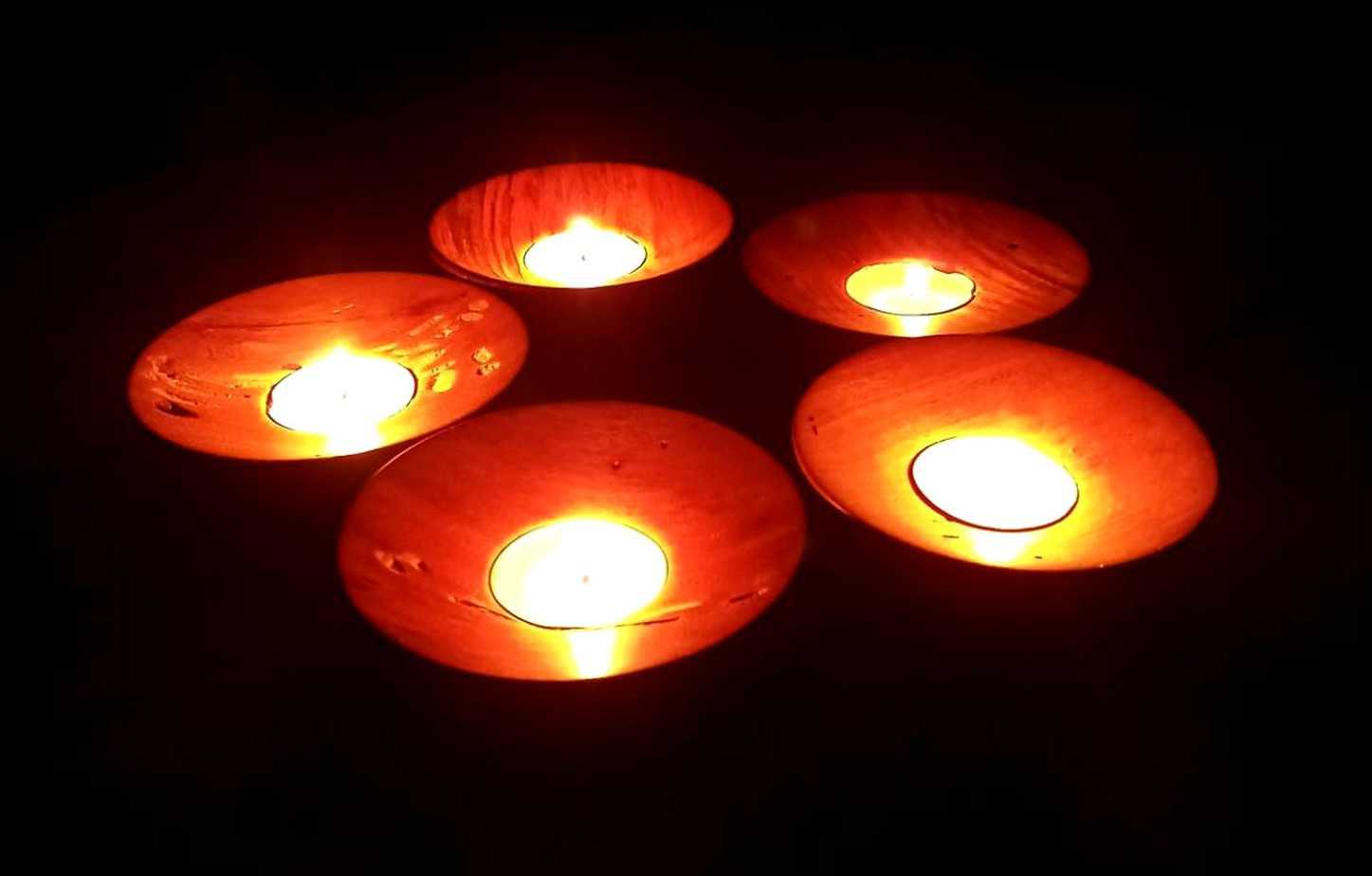 bougeoir-noyer-art-maison-tournage-sur-bois