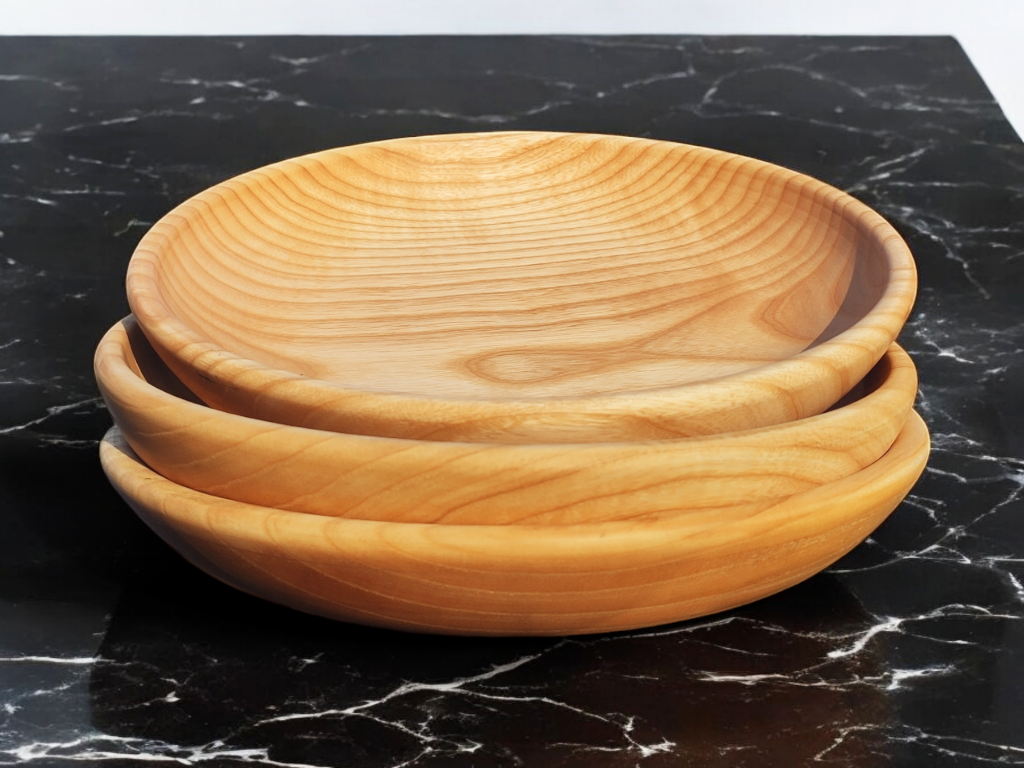 Assiette creuse en bois de frêne - 23 cm